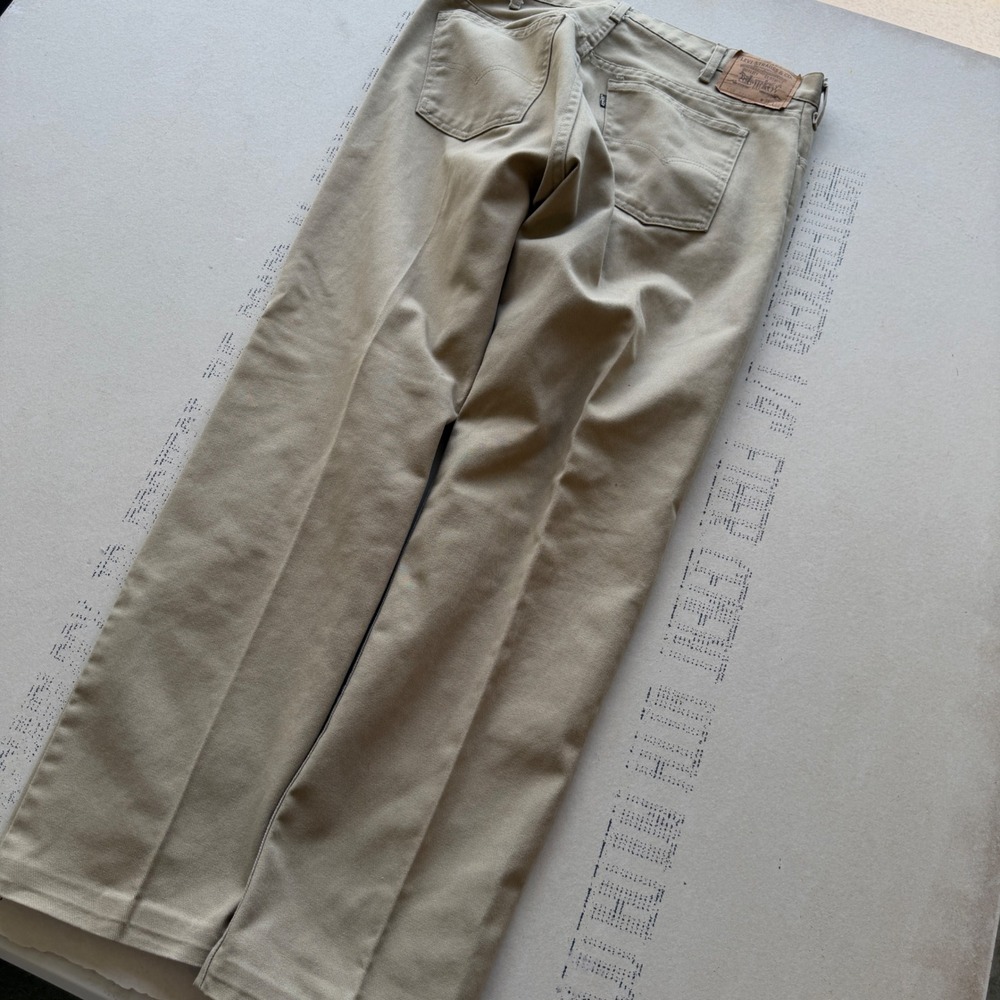 Vintage Levi's 505 Khaki Jeans